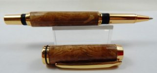 Spalted Myrtle U-Sierra Rollerball 009.jpg