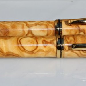 JR Gentleman's Fountain and Rollerball Pen Set on Spanish Olive wood