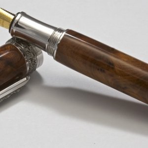 Roman Harvest Fountain Pen with Thuya burr