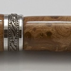 Majestic Jnr Fountain pen in Burr Elm