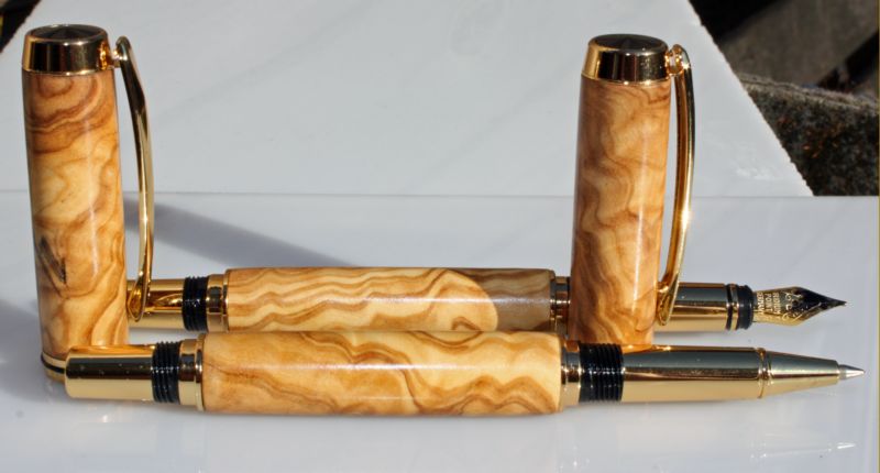 JR Gentleman's Fountain and Rollerball Pen Set