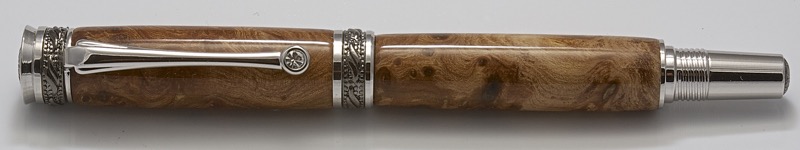 Majestic Jnr Fountain pen in Burr Elm