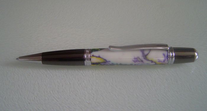 White acrylic sierra pen